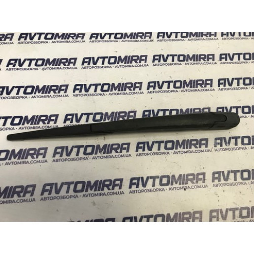 Стеклоочиститель крышки багажника Toyota Avensis T25 Wagon 2003-2008 8524105080